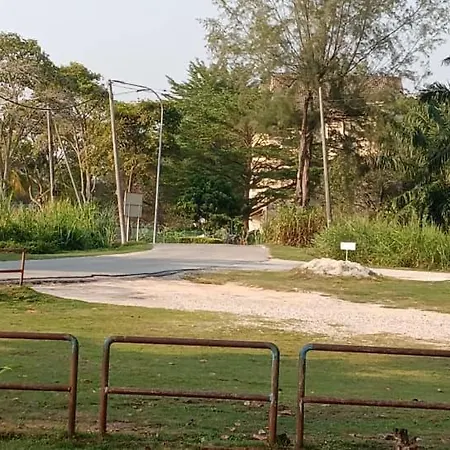 2Br Ground-Floor Private Apartment At Sri Bayu Resort Hotel, Bagan Lalang Sungai Pelek Exterior photo