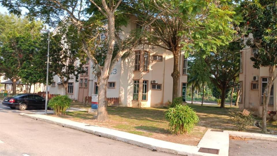Apartment 2br Ground-floor Private At Sri Bayu Hotel, Bagan Lalang