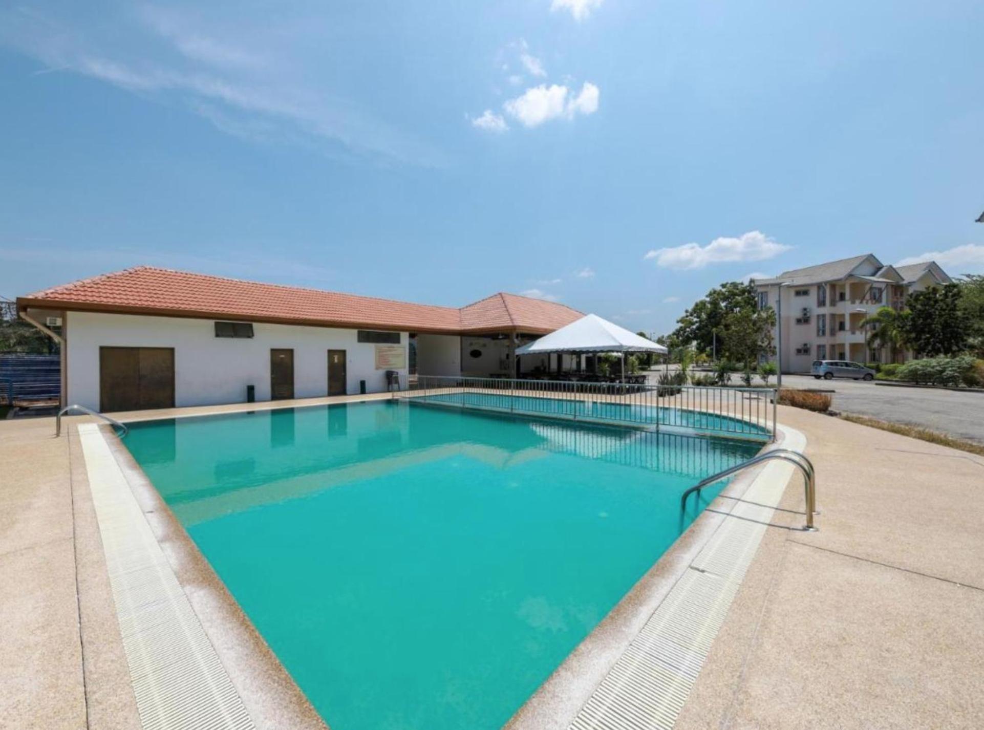 Apartment 2br Ground-floor Private At Sri Bayu Hotel, Bagan Lalang *